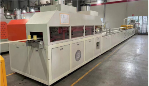 玻璃鋼拉擠設(shè)備自動(dòng)化升級(jí)